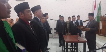 KaKan Kemenag Sampang Lantik 5 Pejabat Struktural dan Fungsional